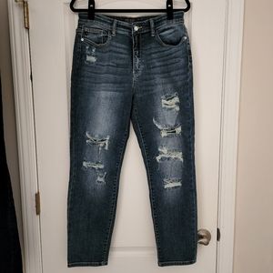 Judy Blue Destroyed Boyfriend Jeans